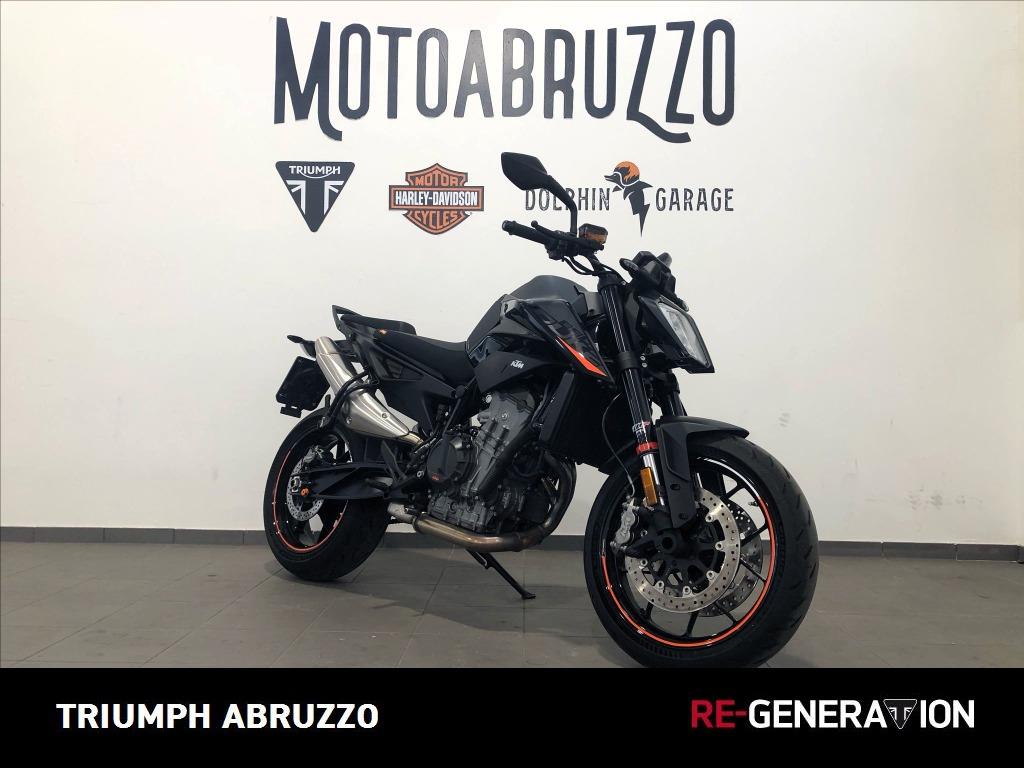 KTM 890 Duke 