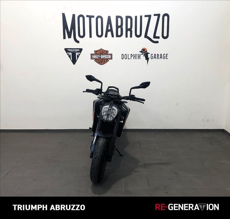 KTM 890 Duke 