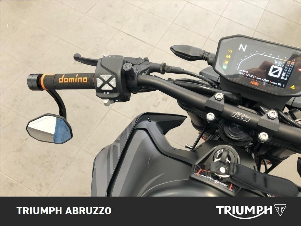 KTM 890 Duke 