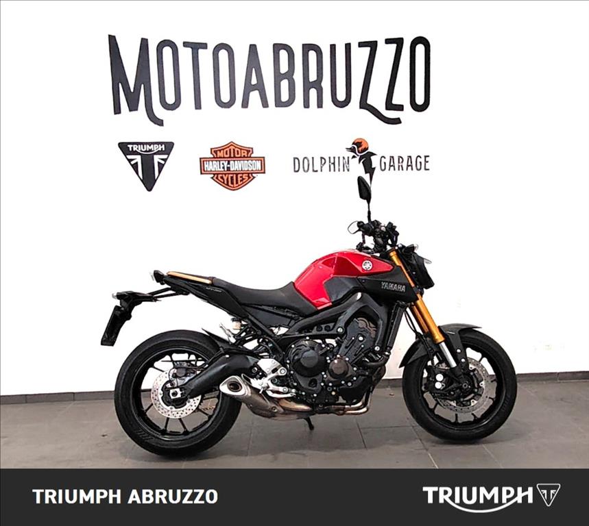 YAMAHA MT-09 850 