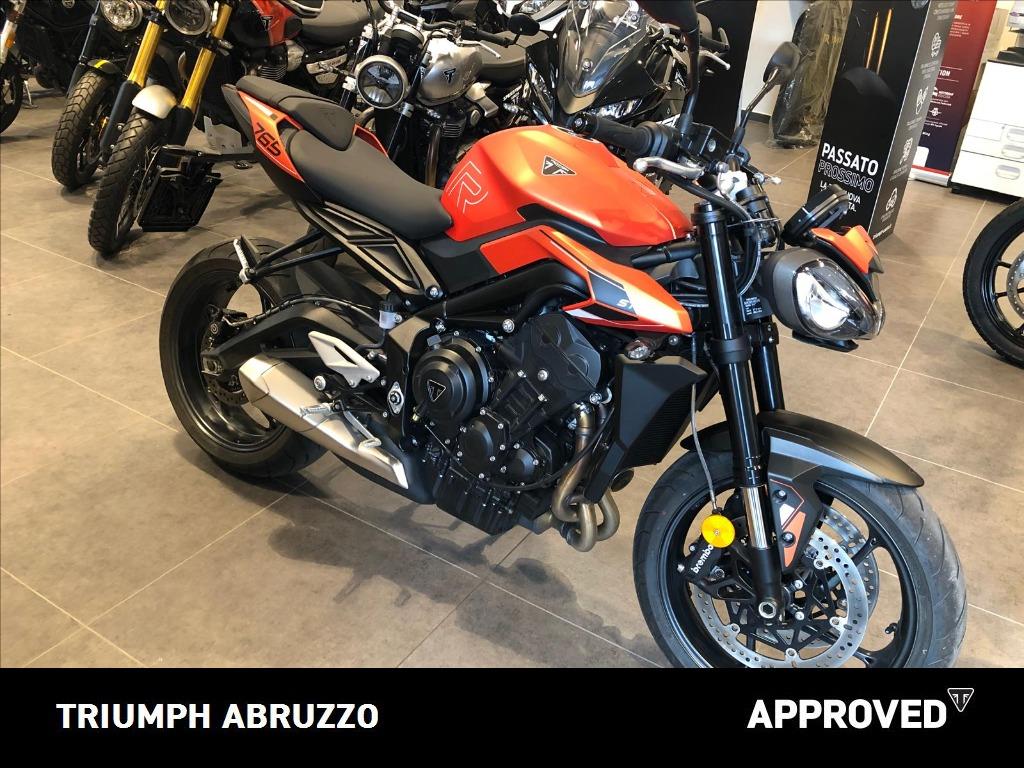 TRIUMPH Street Triple 675 R