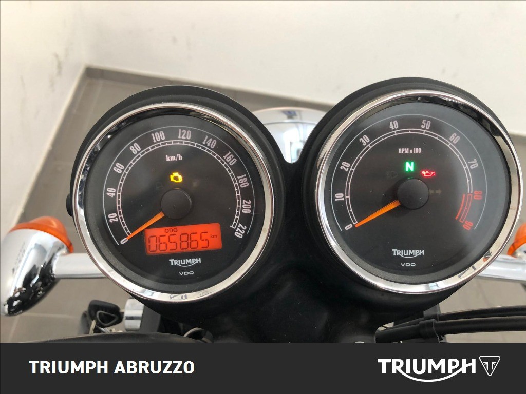 TRIUMPH Bonneville 865 Black