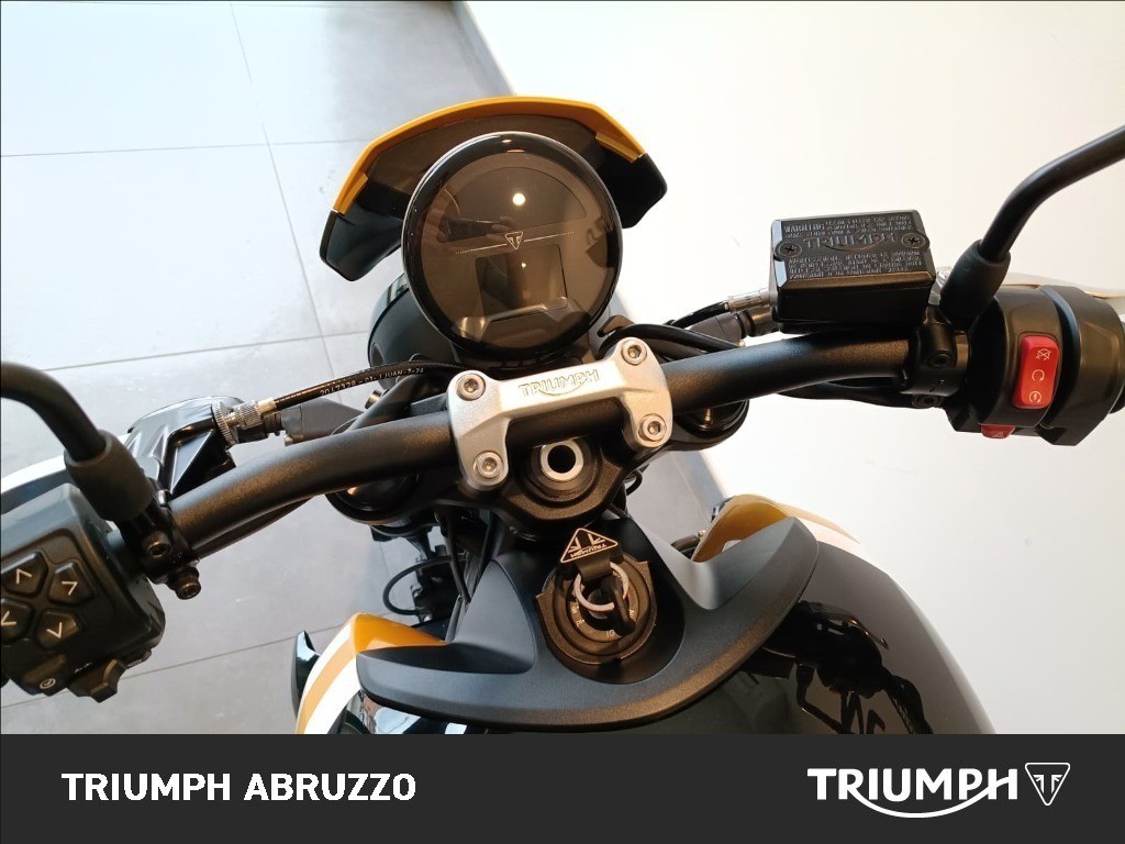 TRIUMPH Trident 660 Cosmic Yellow / Sapphire Black Abs
