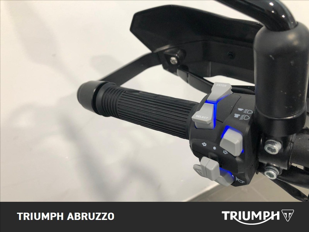 BENELLI TRK 702 Abs