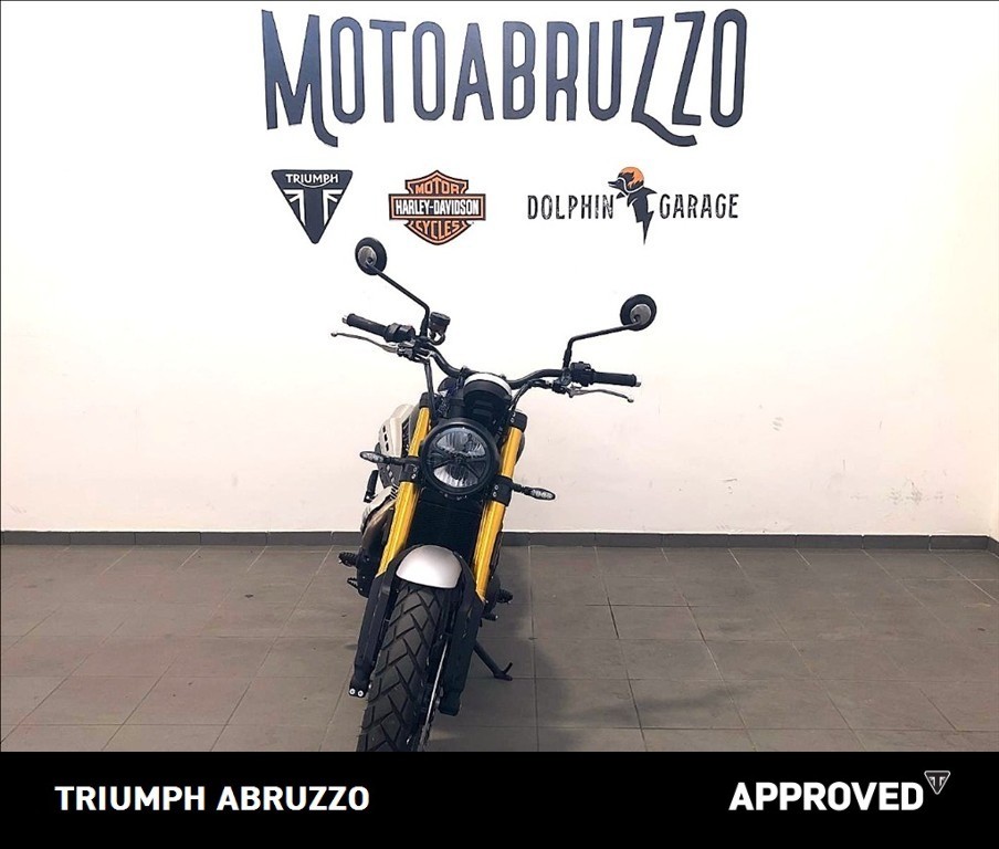 TRIUMPH Scrambler 900 Matt Khaki Green / Matt Phantom Black Abs